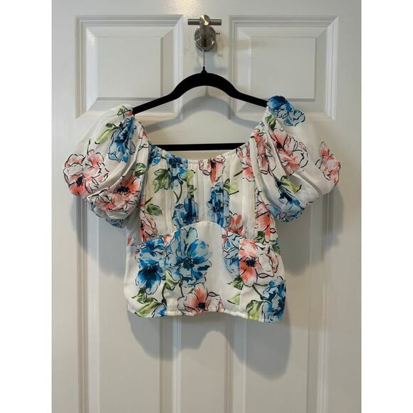 Abercrombie & Fitch size medium white and floral top - Picture 2 of 8